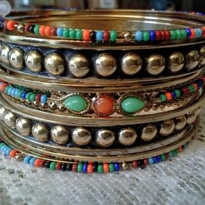 Gold Tone 5 Piece Bangle Bracelet Glass Beeds